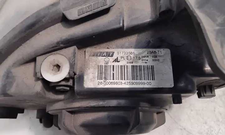 Fiat Croma (2005 - 2011) 51733561 Передняя фара — фото 3