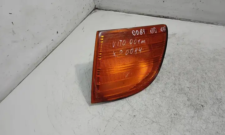 Mercedes-Benz Vito Viano W638 (1996 - 2003) 67629811 Указатель поворота передний — фото 1