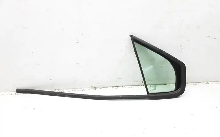 Renault Modus (2007 - 2012) 43R001582 Форточка двери — фото 1