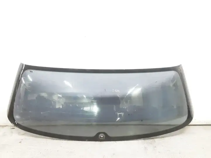 Volkswagen Golf V (2003 - 2009)   Заднее стекло