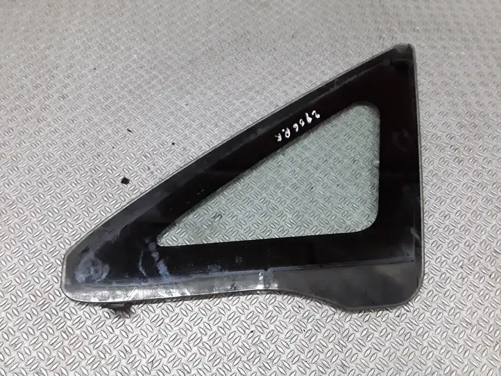 Honda Jazz (2004 - 2008) Треугольное стекло кузова — фото 1
