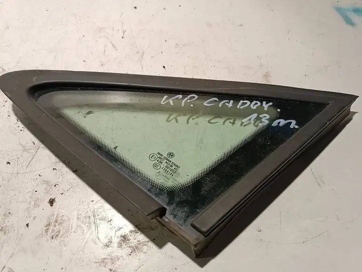 Volkswagen Caddy (2004 - 2010)  43R001057 Маленькое стекло 