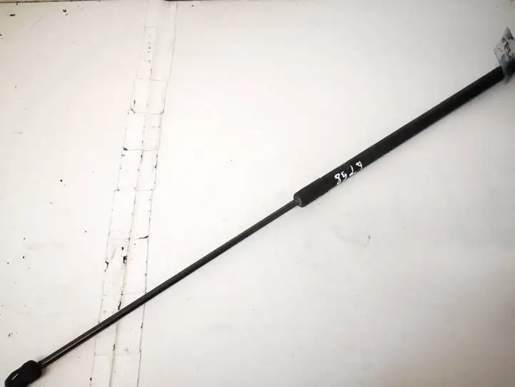 Volkswagen PASSAT B6 (2005 - 2010)  3c0823359a  Амортизатор капота