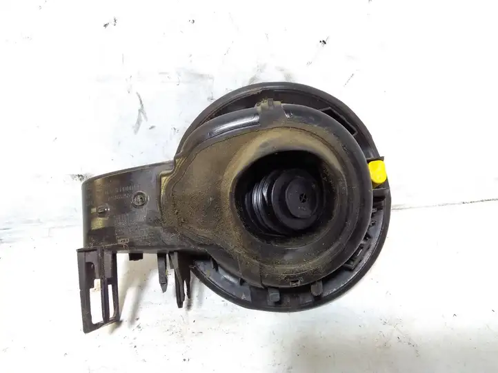 Opel Astra J (2009 - 2012) 13281392 Крышка топливного бака — фото 3