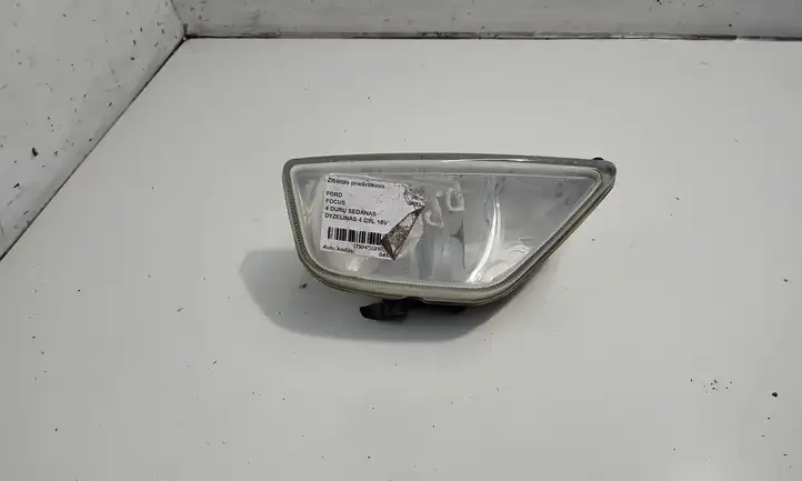 Ford Focus (1998 - 2004) 2M5115K201AG Передняя противотуманная фара — фото 1