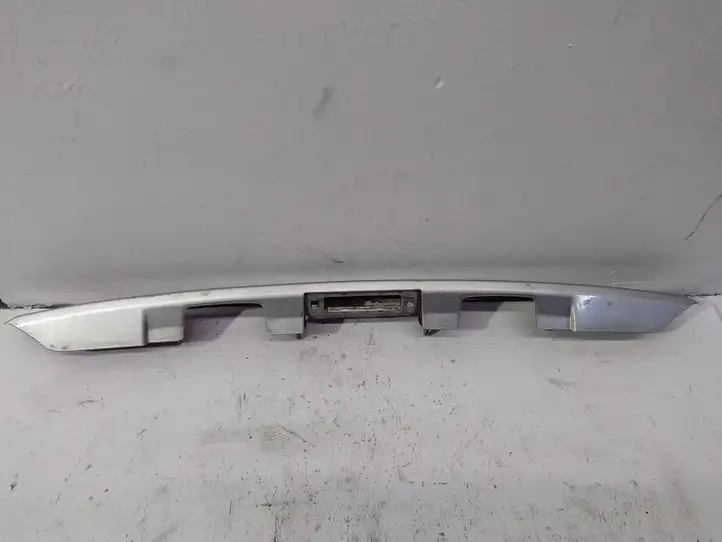 Toyota Corolla Verso AR10 (2004 - 2009) 768110F010 Подсветка номера — фото 1