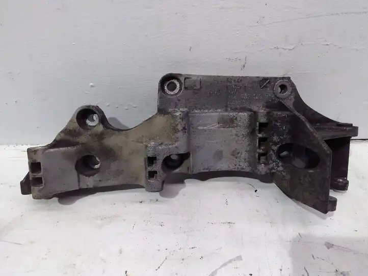 Audi A3/S3 8L (1996 - 2000) 06A903143F Кронштейн двигателя — фото 1