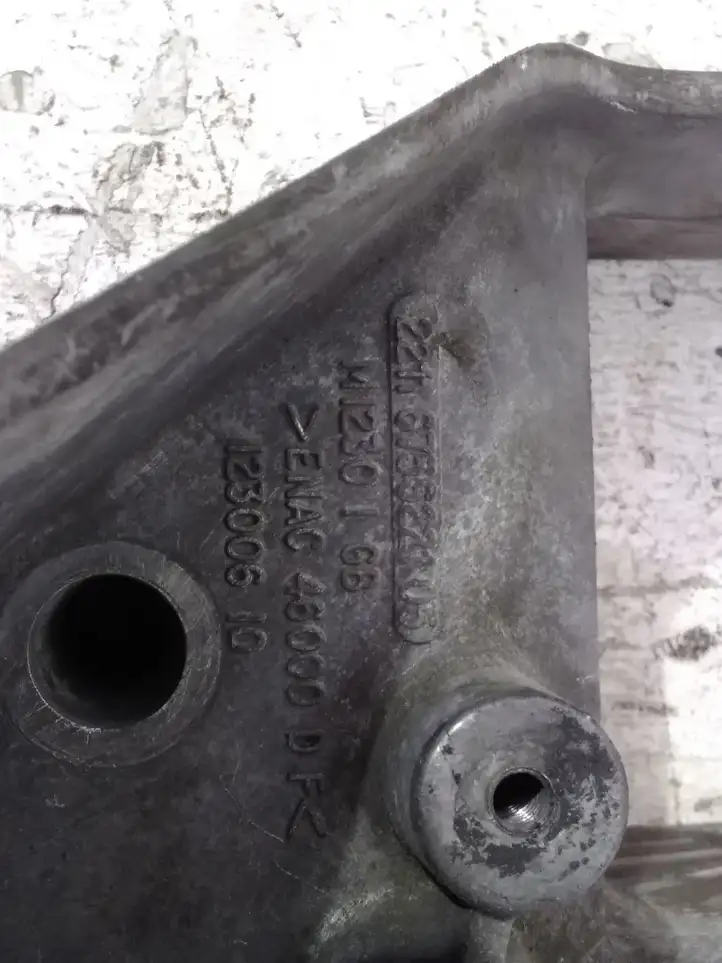 Mini One Cooper R50-53 (2000 - 2012) 675622105 Кронштейн двигателя — фото 2