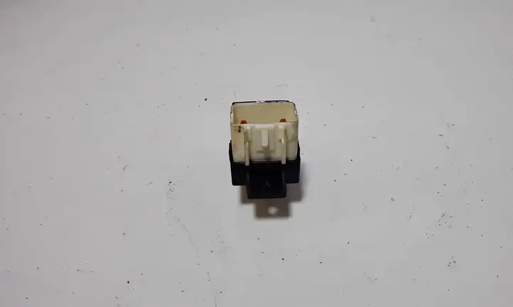 Chevrolet Captiva (2006 - 2011) 202005438 Кнопка стеклоподъемников — фото 3