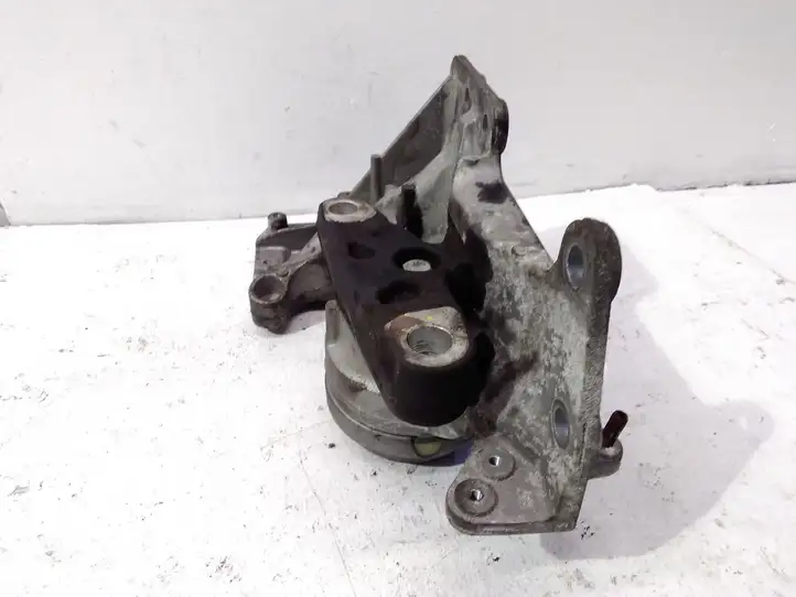 Nissan Qashqai (2010 - 2013) 11220JD700 Опора двигателя — фото 5