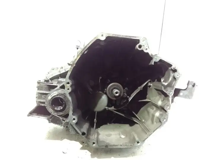 Nissan Qashqai (2010 - 2013) Механическая коробка передач, 6 передач — фото 1