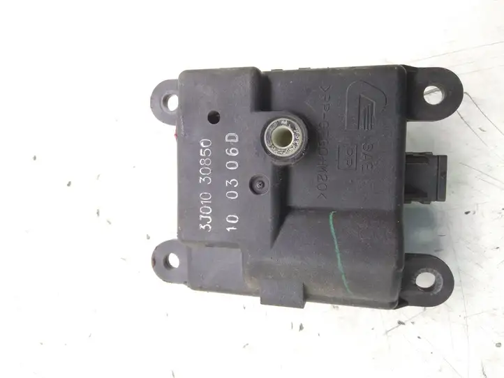 Nissan Qashqai (2006 - 2010) 3J01030850 Двигатель задвижки потока воздуха — фото 2