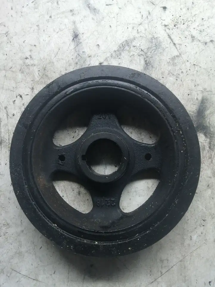 Toyota Corolla Verso AR10 (2004 - 2009) 134080R011 Шкив коленчатого вала — фото 3