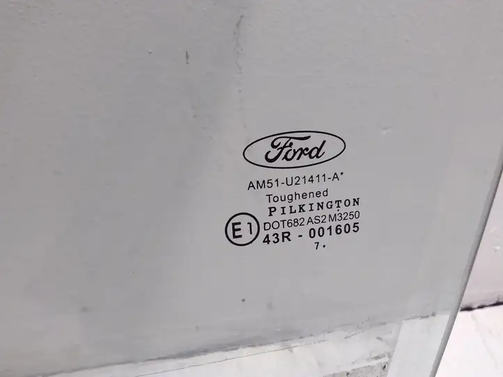 Ford C-MAX II (2015 - ) AM51U21411A Стекло передней двери — фото 2