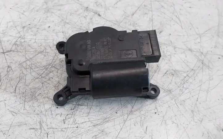 Volkswagen Tiguan (2007 - 2011) 1K0907511Q Двигатель задвижки потока воздуха — фото 2