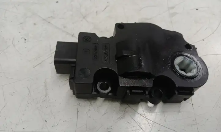 BMW X5 E70 (2006 - 2013) 929888GD Двигатель задвижки потока воздуха — фото 2