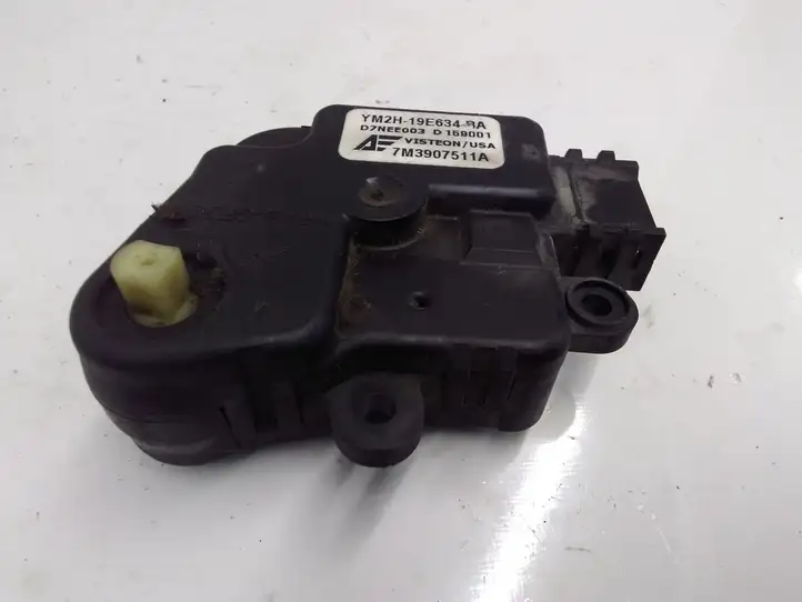 Volkswagen Sharan (2000 - 2003) 7M3907511A Двигатель задвижки потока воздуха — фото 1