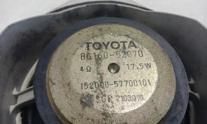 Toyota Yaris (1999 - 2003) 8616052070 Динамики передних дверей — фото 3