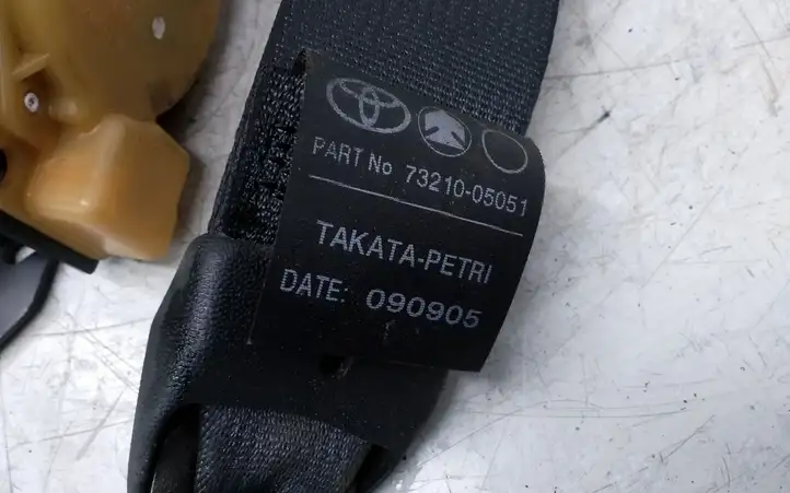 Toyota Avensis T250 (2003 - 2006) 7321005051 Передний ремень безопасности — фото 3