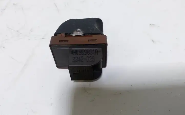 Audi A6 C7 (2011 - 2014) 4H0959831A Кнопка закрытия крышки багажника — фото 2