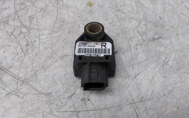 Toyota Avensis T250 (2003 - 2006) 8917305030 Датчик удара SRS — фото 1