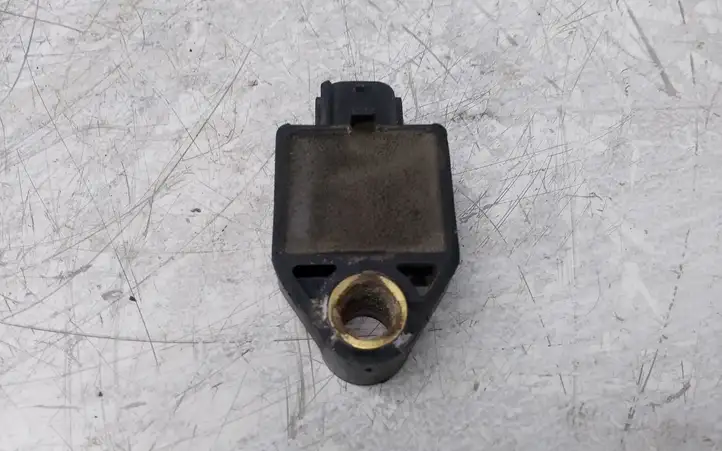 Toyota Avensis T250 (2003 - 2006) 8917305030 Датчик удара SRS — фото 2