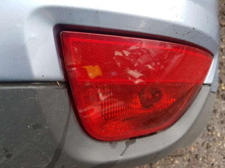 Ford Focus (2005 - 2008)   Задняя противотуманная фара