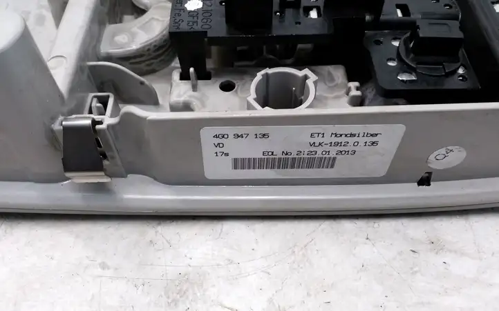 Audi A6 C7 (2011 - 2014) 4G0947135 Передняя подсветка — фото 5