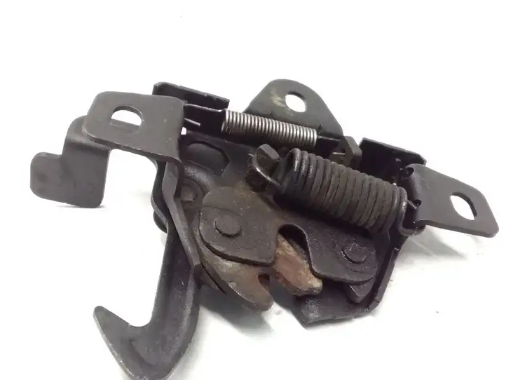 Opel Antara (2006 - 2011) Ручка открытия капота — фото 3