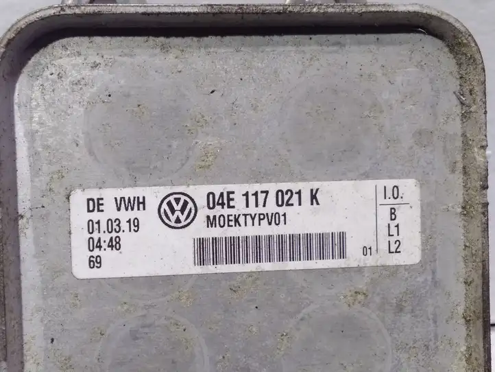 Audi A3/S3 8V (2016 - 2020) 04E117021K Кронштейн масляного фильтра — фото 3