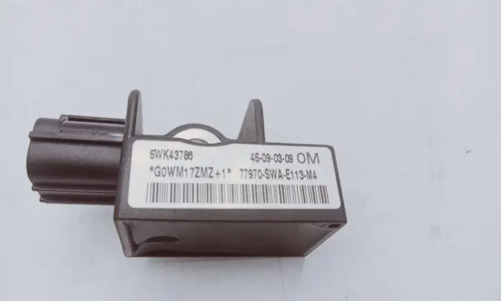 Honda CR-V (2009 - 2012) 77970SWAE113M4 Датчик удара SRS — фото 3
