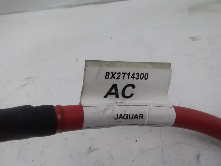 Jaguar XF X250 (2007 - 2015) 8X2T14300AC Плюсовой провод аккумулятора — фото 2