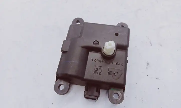 Nissan Qashqai (2006 - 2010) A24842A7702001 Двигатель задвижки потока воздуха — фото 2