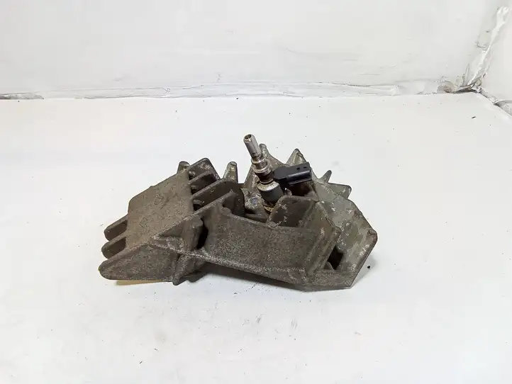 Nissan Qashqai (2010 - 2013) 8200771225 Кронштейн двигателя — фото 3