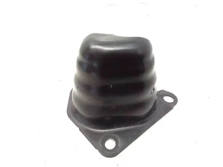 Nissan Qashqai (2010 - 2013) 85212 Кронштейн заднего бампера — фото 2