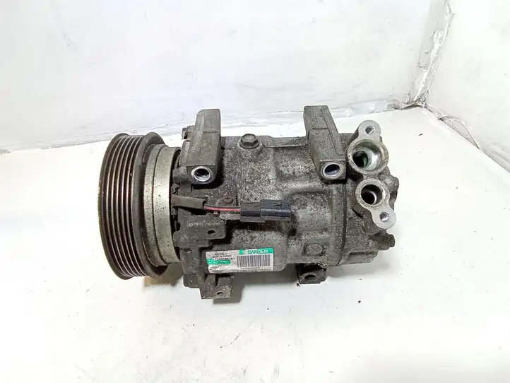 Nissan Qashqai (2010 - 2013) 926009865R Компрессор (насос) кондиционера воздуха — фото 2