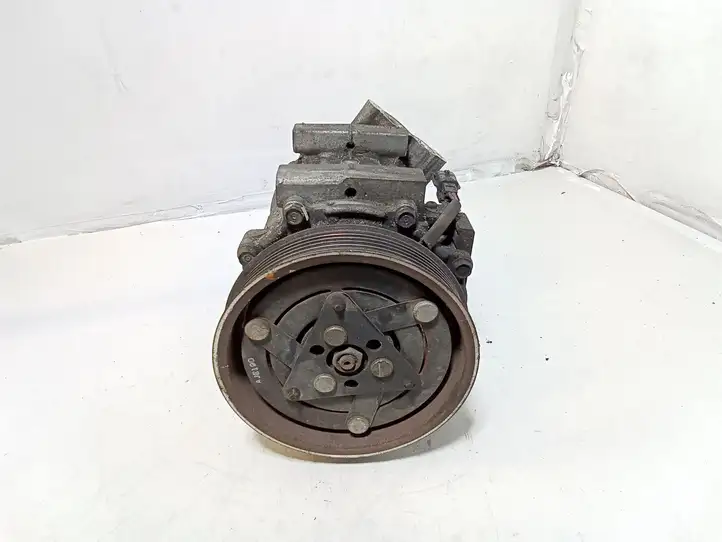 Nissan Qashqai (2010 - 2013) 926009865R Компрессор (насос) кондиционера воздуха — фото 3