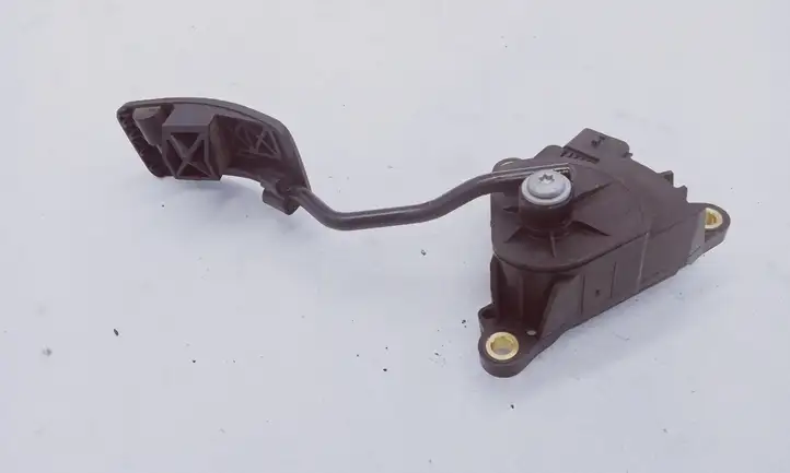 Nissan Qashqai (2010 - 2013) Педаль акселератора — фото 3
