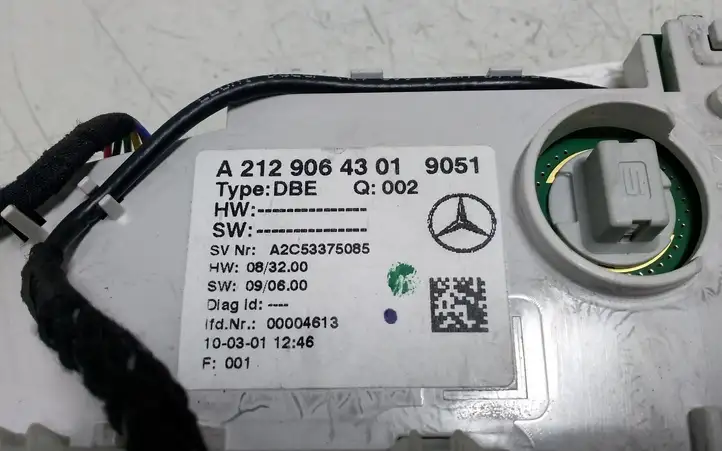 Mercedes-Benz CLS C218,X218 (2011 - 2017) A0128206610 Передняя подсветка — фото 4