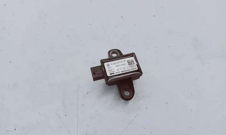 Mercedes-Benz ML W164 (2005 - 2011) A0038208426 Датчик удара SRS — фото 1