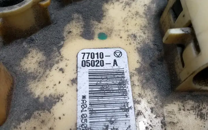 Toyota Avensis T270 (2009 - 2012) 7701005020A Топливный насос (в баке) — фото 3