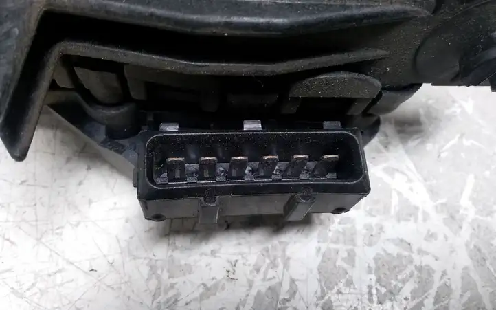 Volvo XC70 (2000 - 2004) 6PV00853703 Педаль акселератора — фото 2
