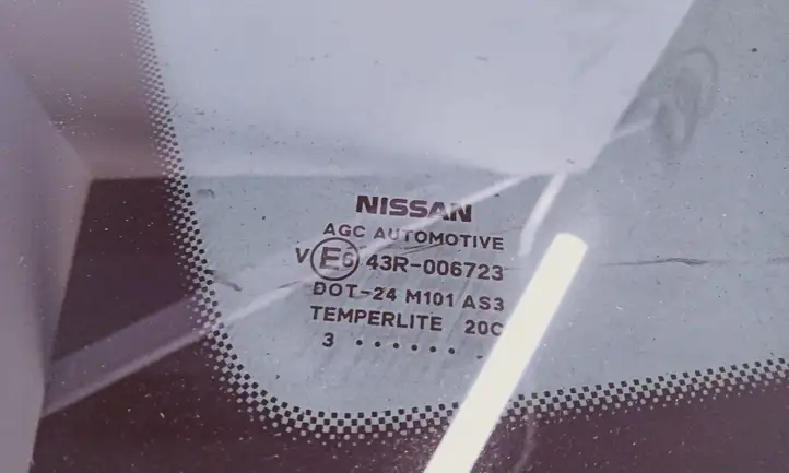 Nissan Qashqai (2010 - 2013) Заднее боковое стекло — фото 6