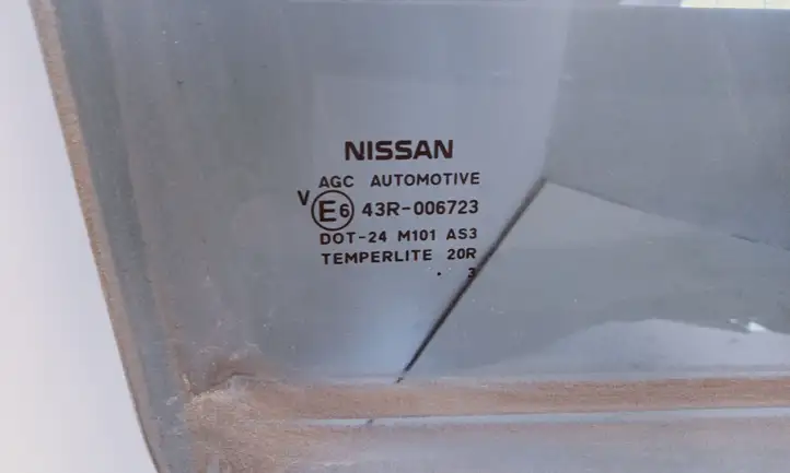 Nissan Qashqai (2010 - 2013) Стекло задней двери — фото 3