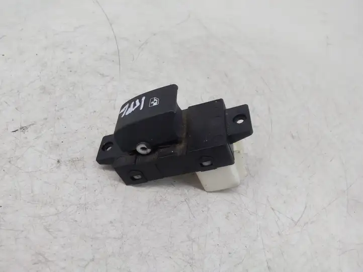 Chevrolet Captiva (2006 - 2011) Кнопка стеклоподъемников — фото 3