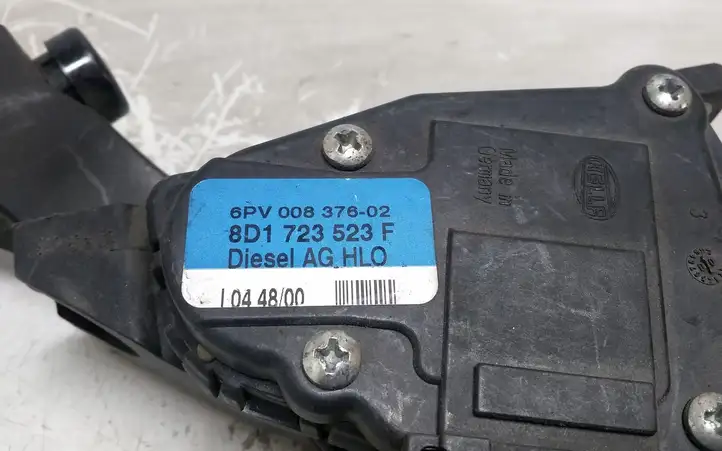 Audi A6 S6 C5 4B (1997 - 2001) 6PV00837602 Педаль акселератора — фото 3
