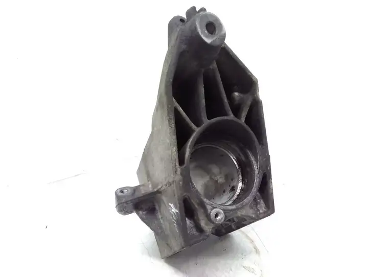 Mercedes-Benz Vito Viano W639 (2003 - 2010) A64622300104 Кронштейн двигателя — фото 2
