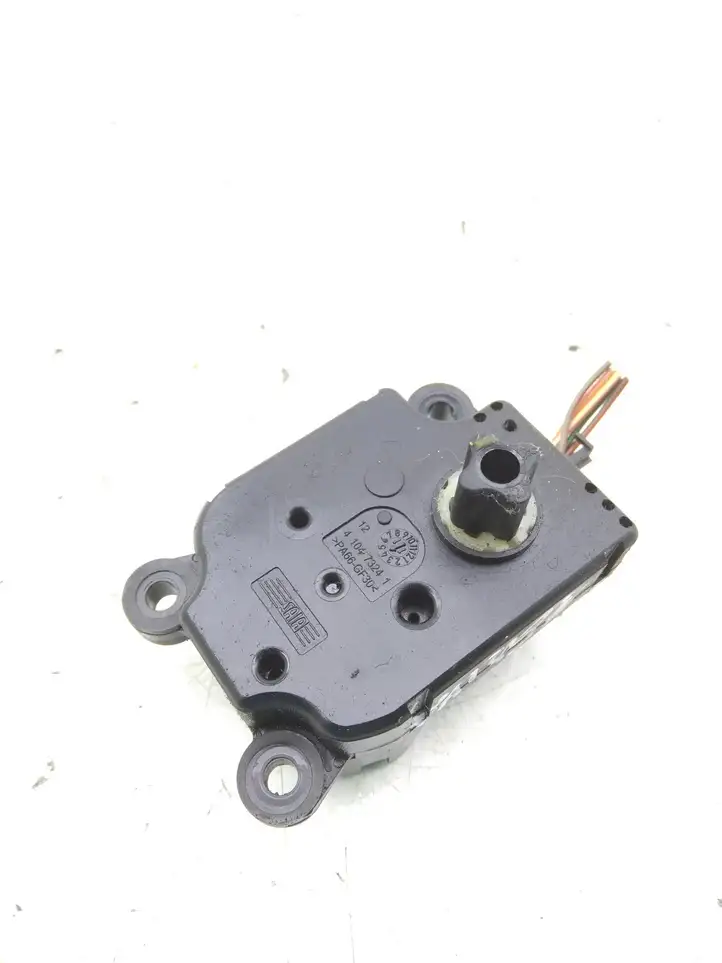 Opel Meriva B (2010 - 2014) 52433779R0 Двигатель задвижки потока воздуха — фото 1