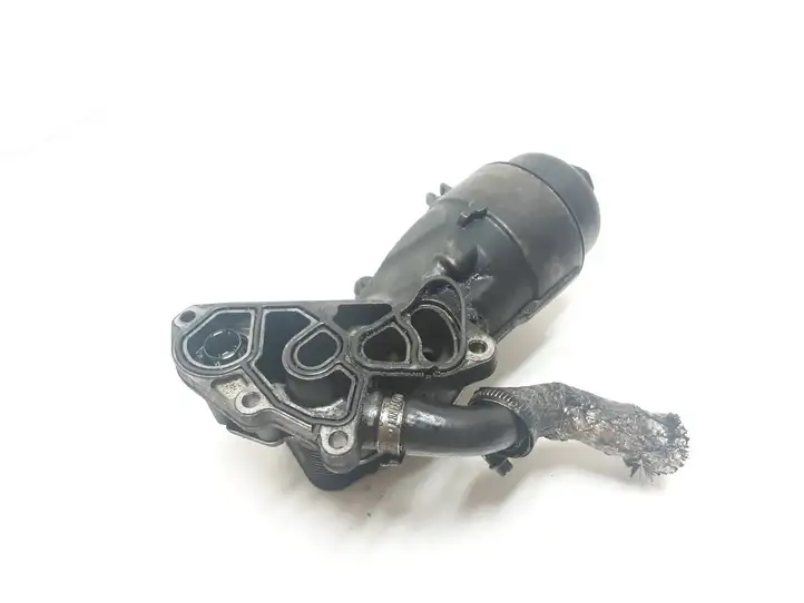 Volvo XC90 (2002 - 2006) 08642839 Кронштейн масляного фильтра — фото 1