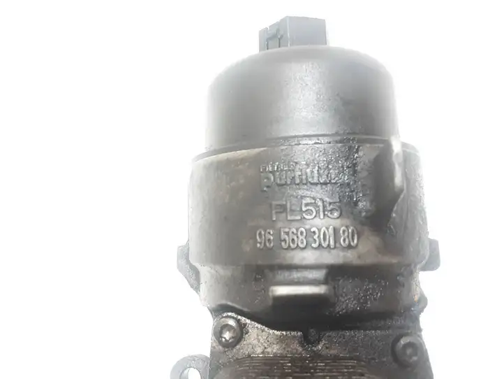 Volvo V50 (2004 - 2008) 9656830180 Кронштейн масляного фильтра — фото 2